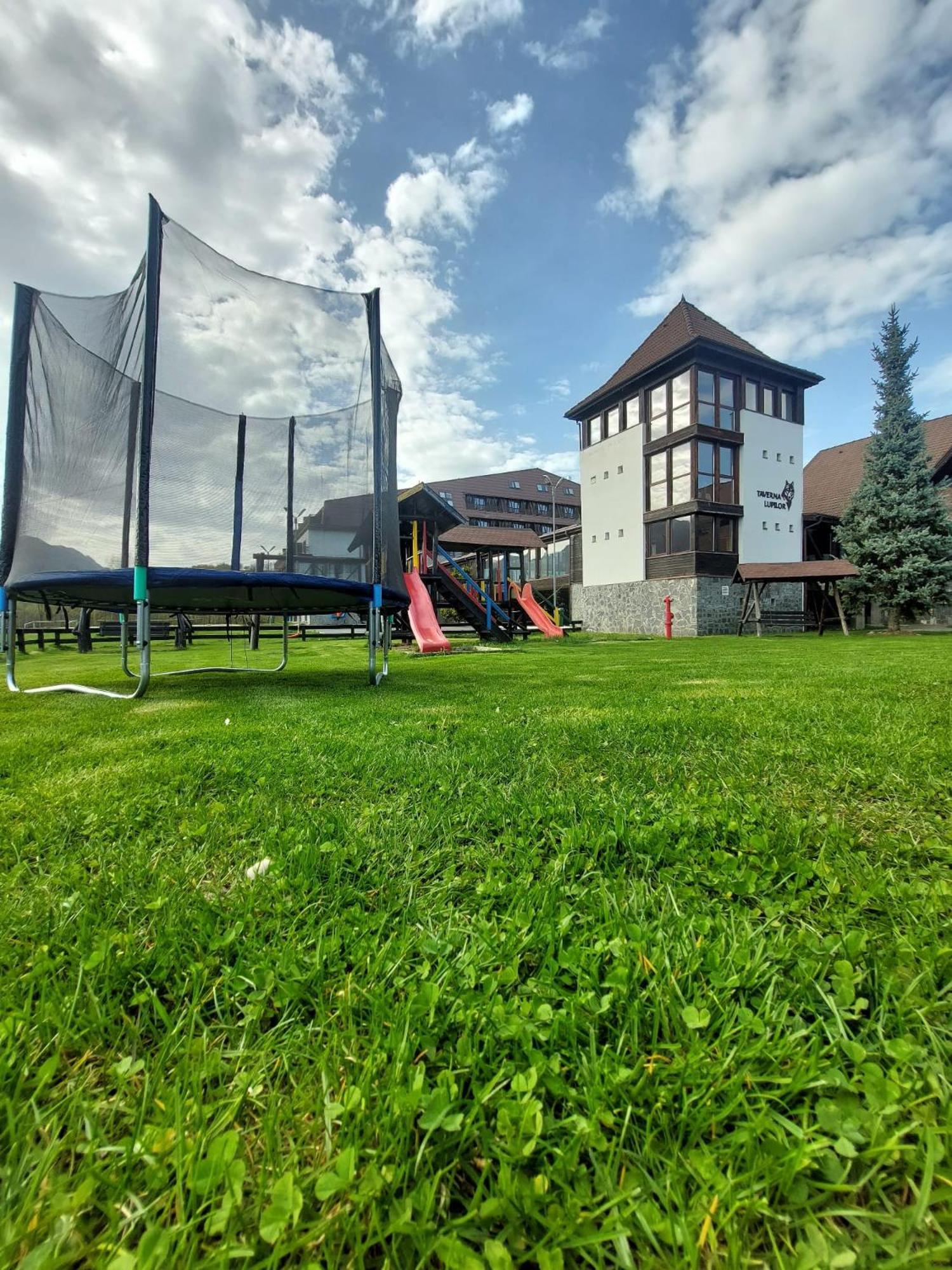 New Wolf Hotel Bran  Exterior photo
